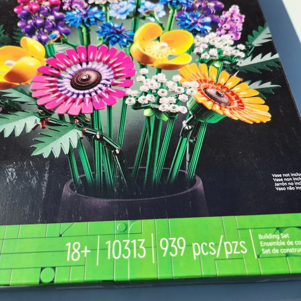 LEGO 10313 Botanicals Artificial Wildflower Bouquet Fake Flowers Building Set To